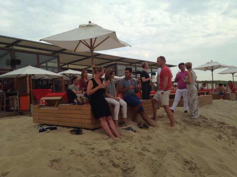 Content-strandborrel
